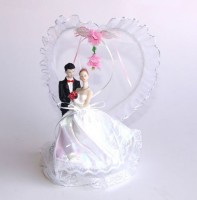 Figura romántica de los novios